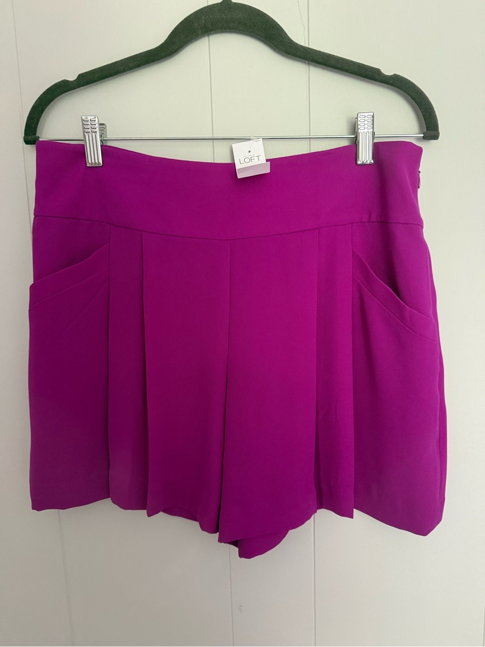 LOFT Bright Magenta High-Waist Pleated Women's Shorts